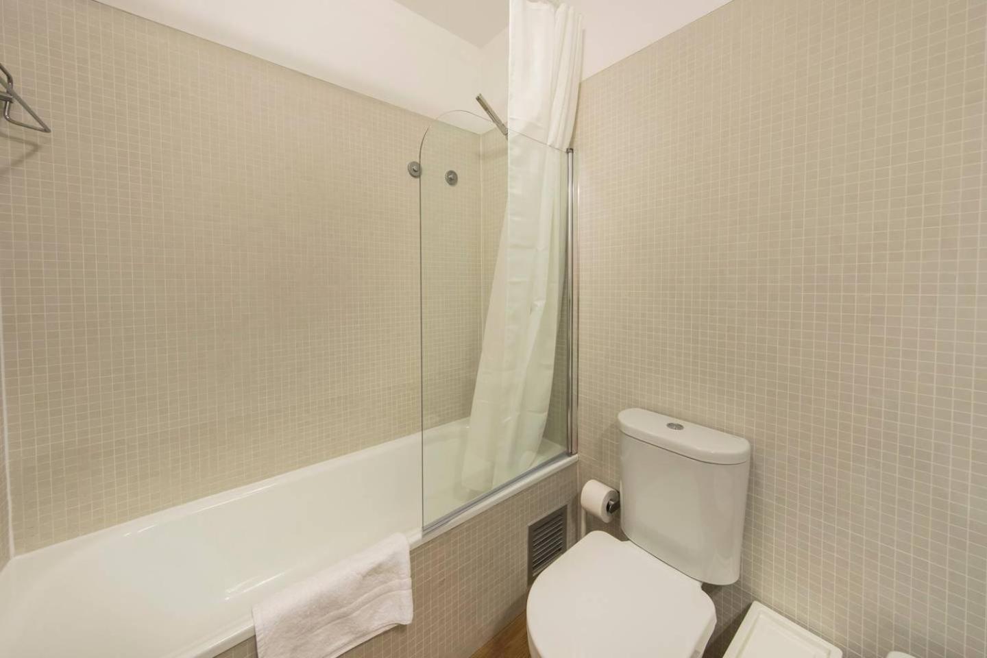 Comfortable Apartment In Campo Pequeno Lissabon Exterior foto